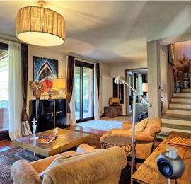 5 bedroom villa with pool and tennis court near San Gimignano, sleeps 10